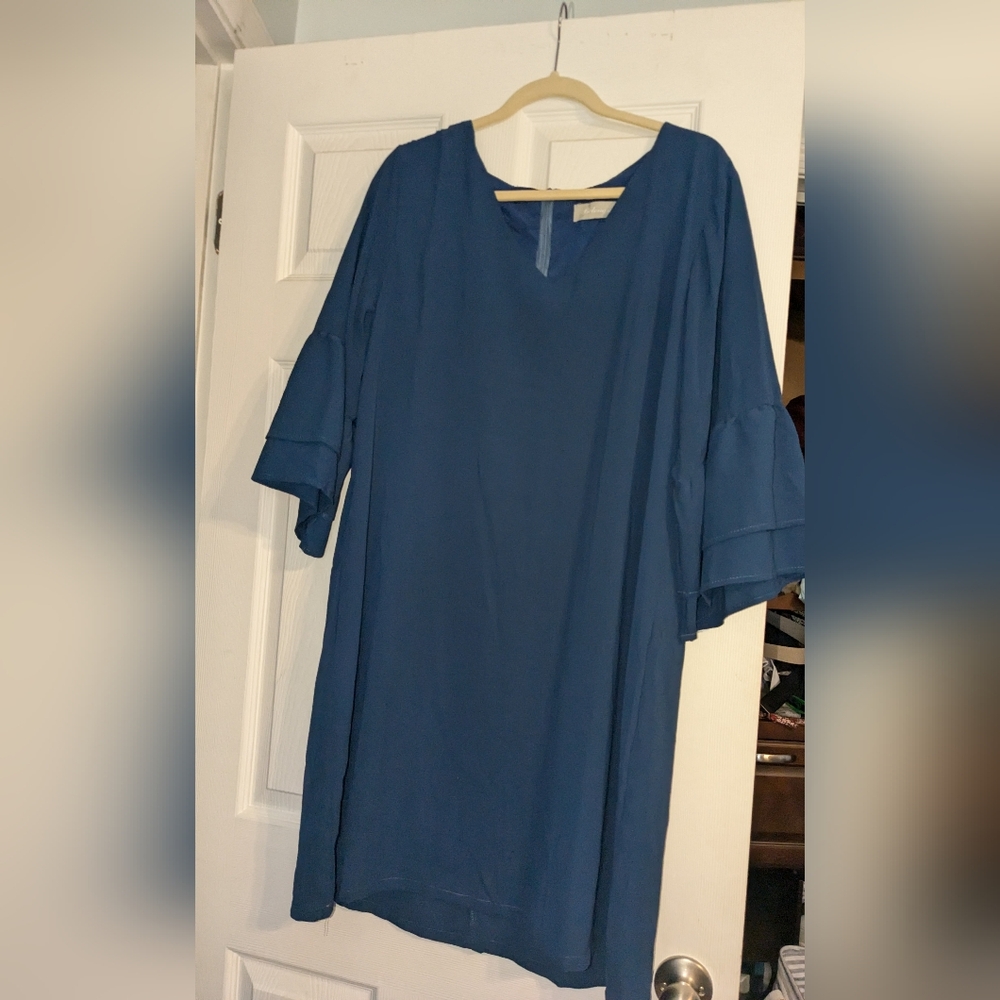BELONGSCI Blue XXL Women's V-Neck Bell Sleeve Shift Dress